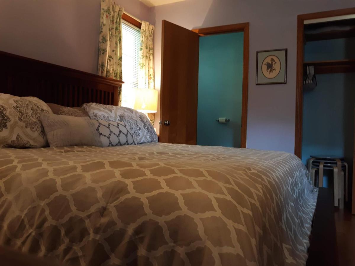 Bed and Breakfast Quiet, Clean House W/ Steel Balls Ричмонд Экстерьер фото