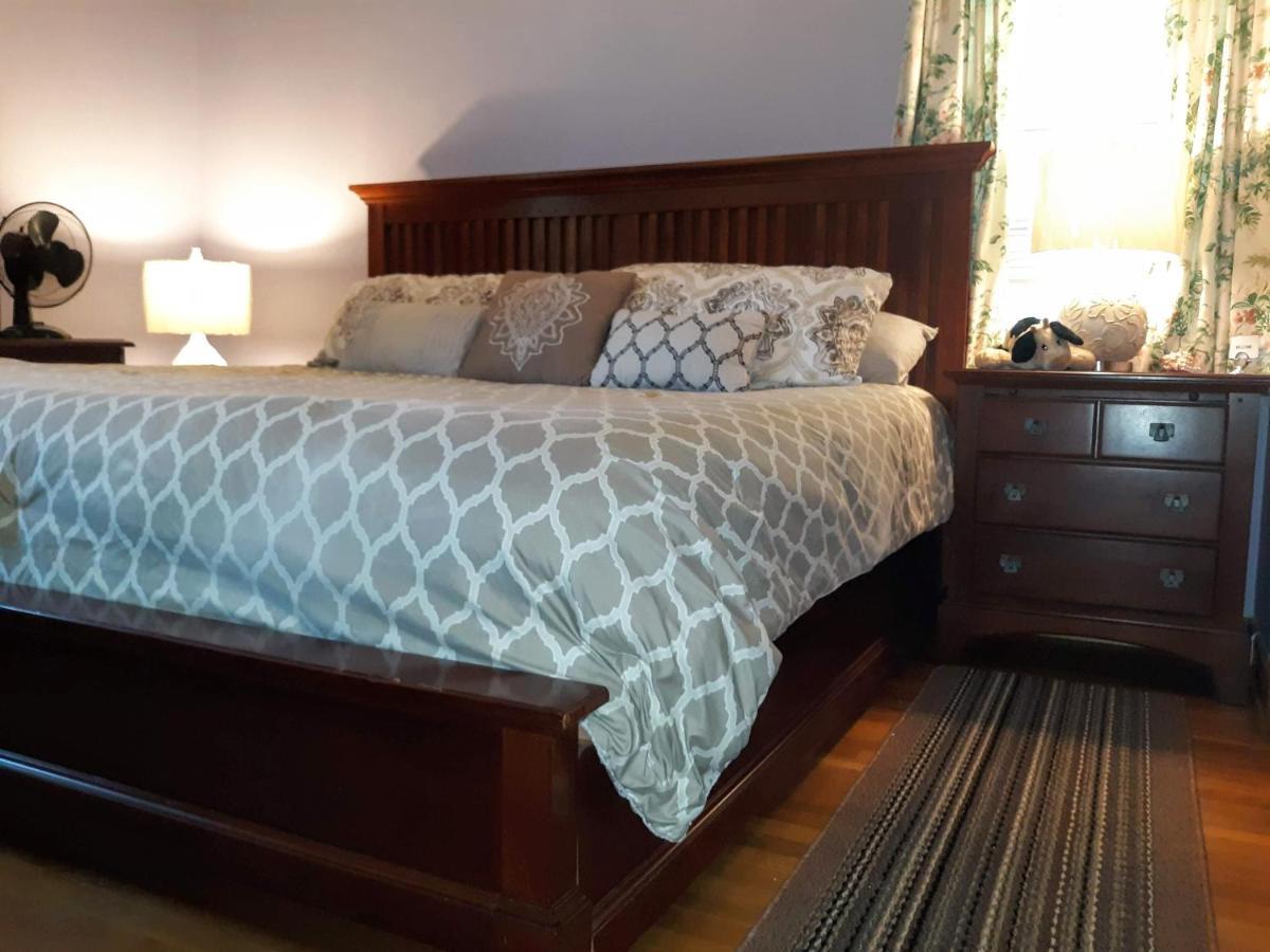 Bed and Breakfast Quiet, Clean House W/ Steel Balls Ричмонд Экстерьер фото